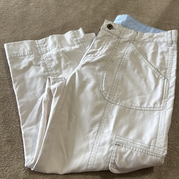 Prana Woman’s Breathe Cargo Capri  Pants - Picture 11 of 12